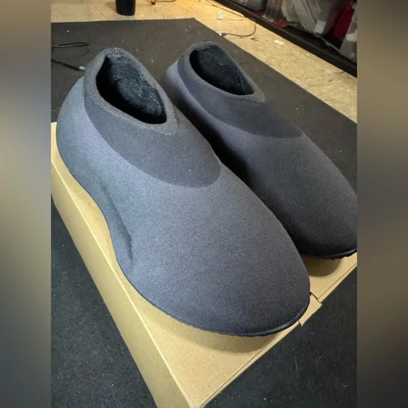 Yeezy Black Athletic Shoes - Picture 3 of 4